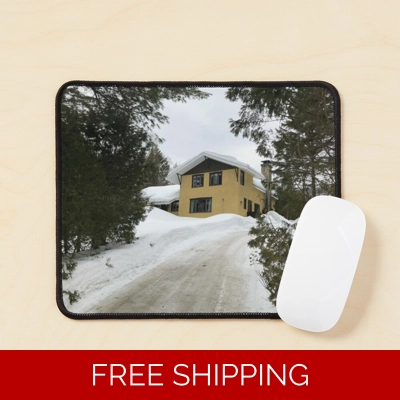 Le Studio Mouse Pad Guest House Winter 2019